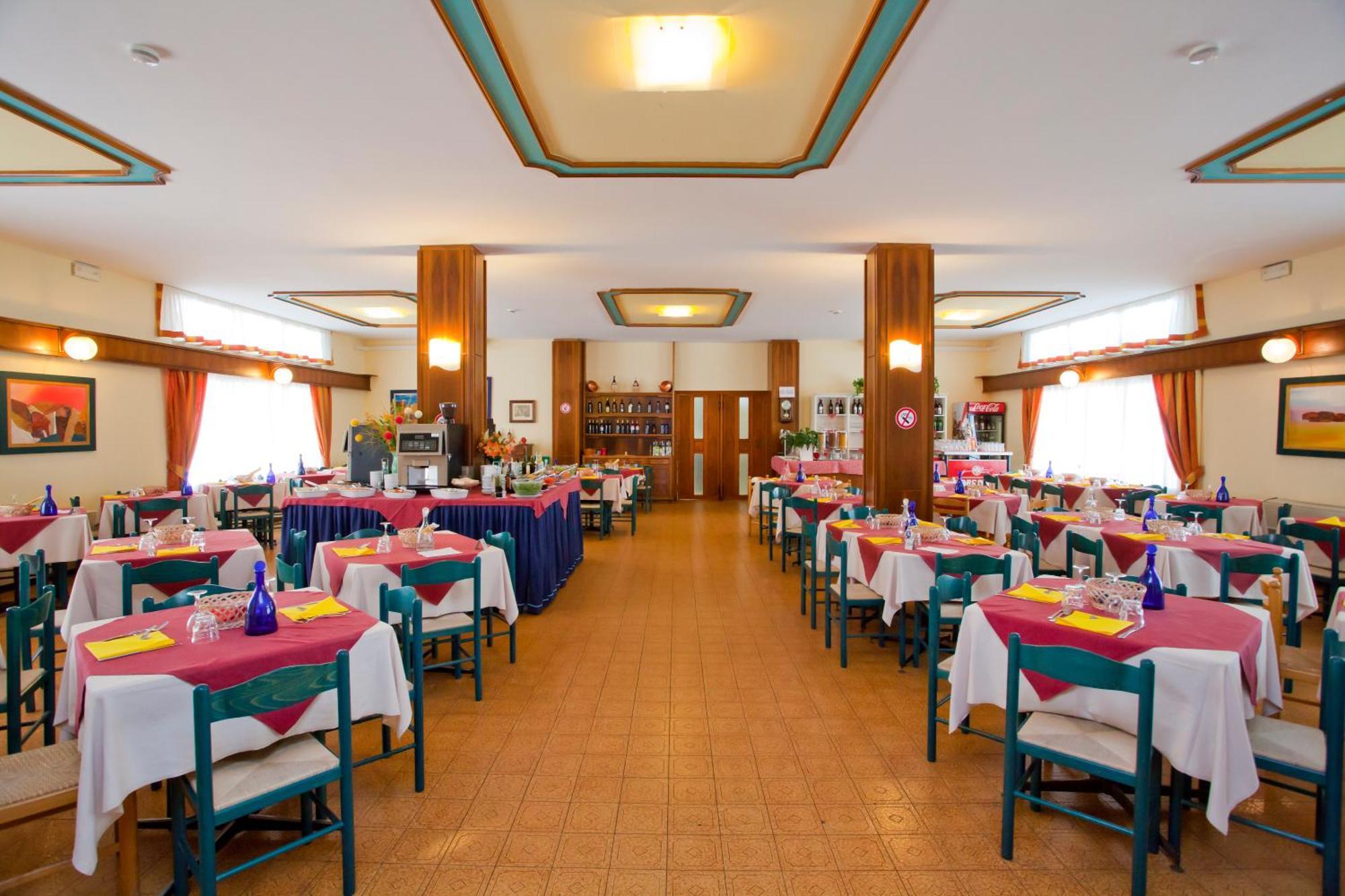 Hotel Bettina Lido di Jesolo Exterior photo