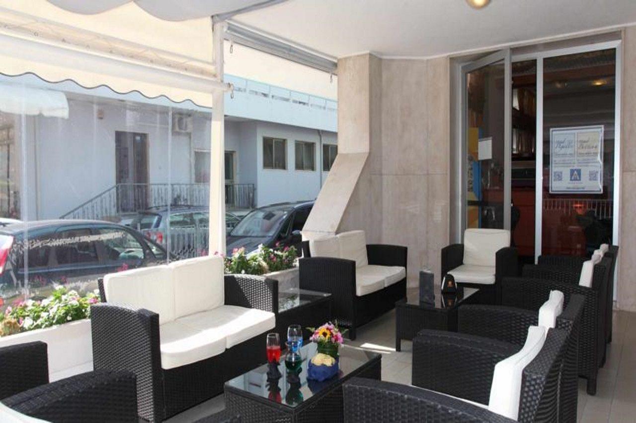 Hotel Bettina Lido di Jesolo Exterior photo