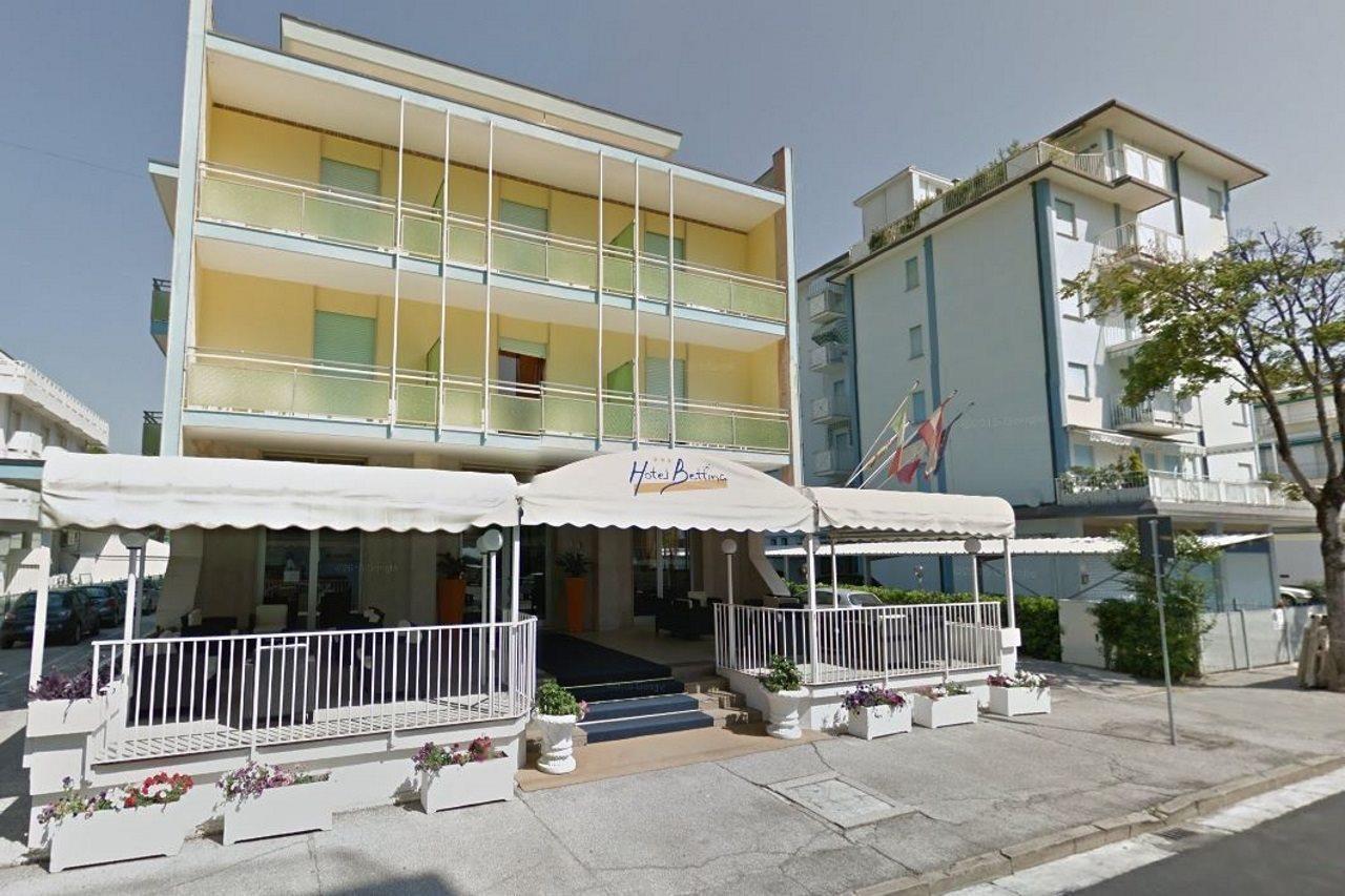 Hotel Bettina Lido di Jesolo Exterior photo